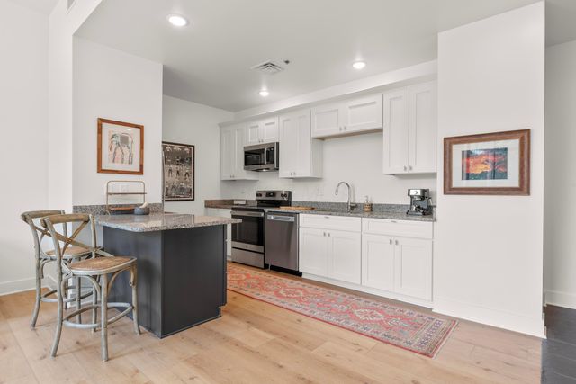 301 N Mulberry Street, Mount Vernon, OH 43050