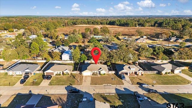 393 Noah Lane, Lindale, TX 75771