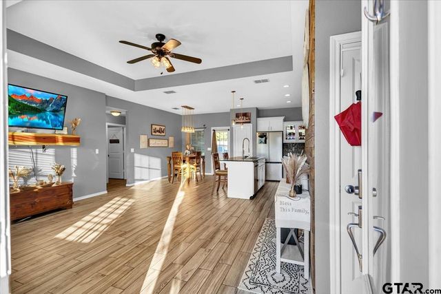 393 Noah Lane, Lindale, TX 75771
