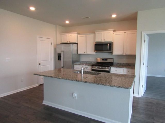 2165 Ainsley Dr., Little River, SC 29566