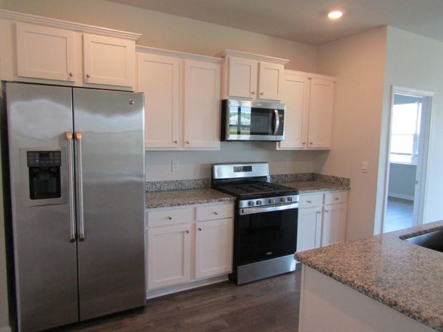 2165 Ainsley Dr., Little River, SC 29566