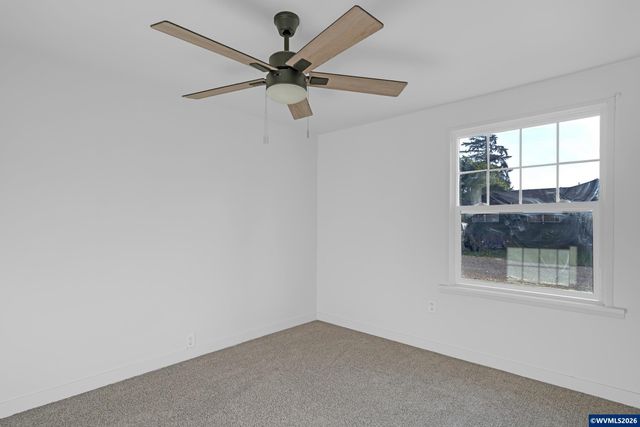 2010 E 1st Av, Albany, OR 97321