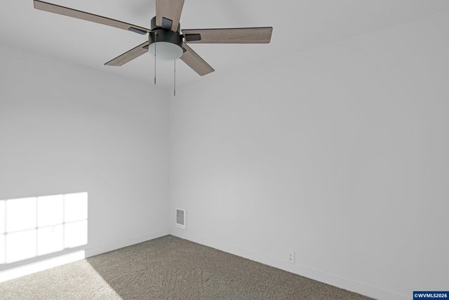 2010 E 1st Av, Albany, OR 97321