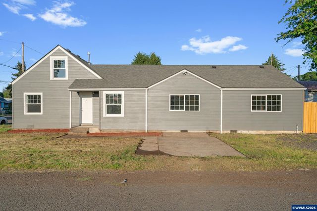 2010 E 1st Av, Albany, OR 97321
