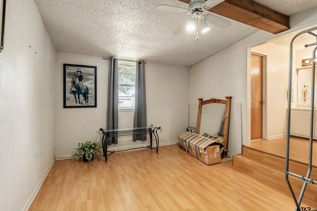 508 W 9th, Kemp, TX 75143