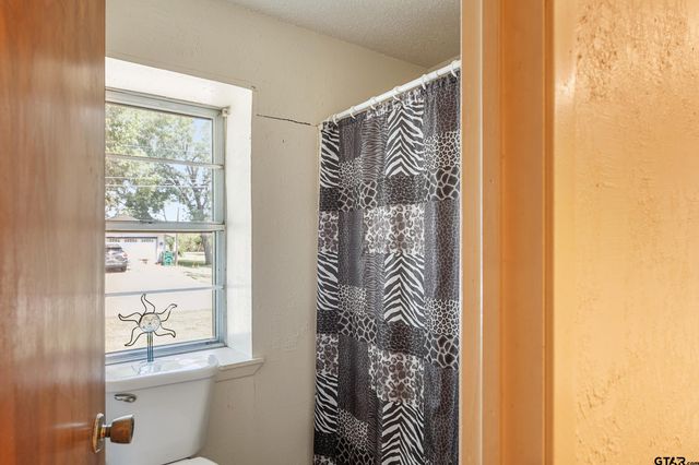 508 W 9th, Kemp, TX 75143