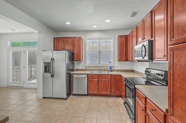 104 Pavilion Street, Summerville, SC 29483