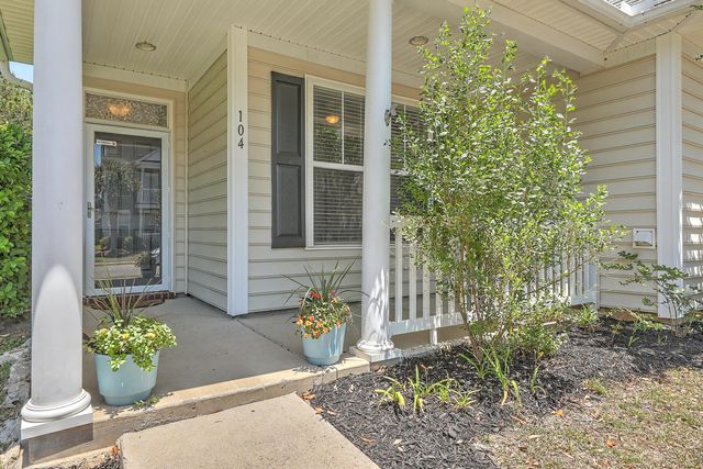 104 Pavilion Street, Summerville, SC 29483
