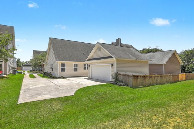 104 Pavilion Street, Summerville, SC 29483