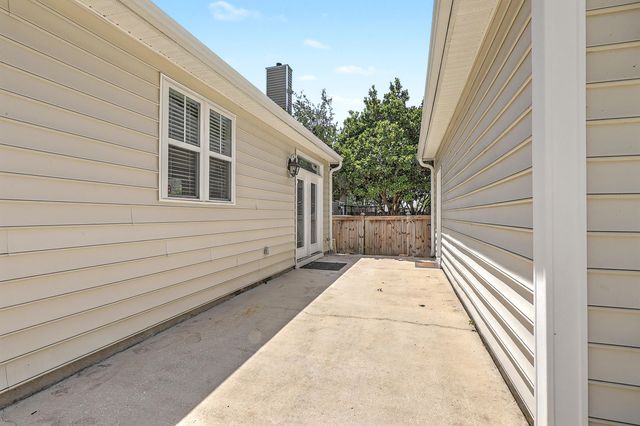 104 Pavilion Street, Summerville, SC 29483