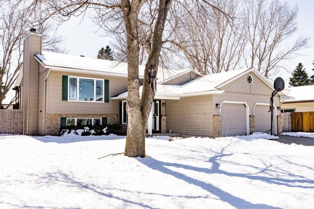 2408 34th Avenue S, Fargo, ND 58104