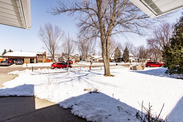 2408 34th Avenue S, Fargo, ND 58104