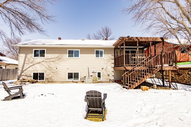 2408 34th Avenue S, Fargo, ND 58104