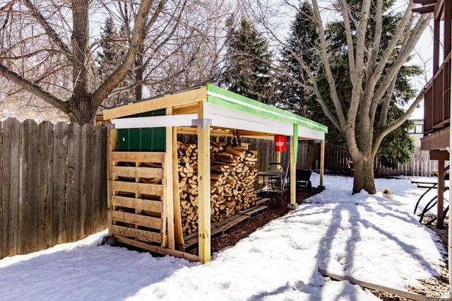 2408 34th Avenue S, Fargo, ND 58104