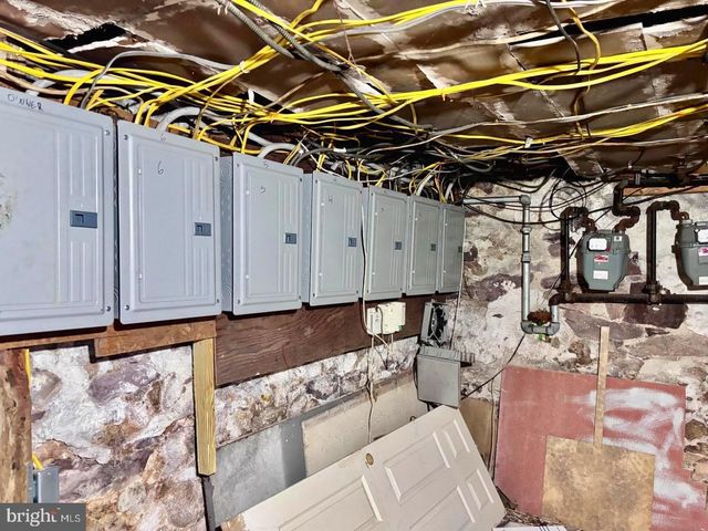 42 MAPLE AVE, Trenton, NJ 08618