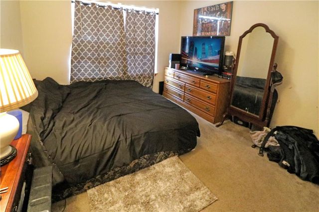 1722 Sunset Drive, Warrensburg, MO 64093