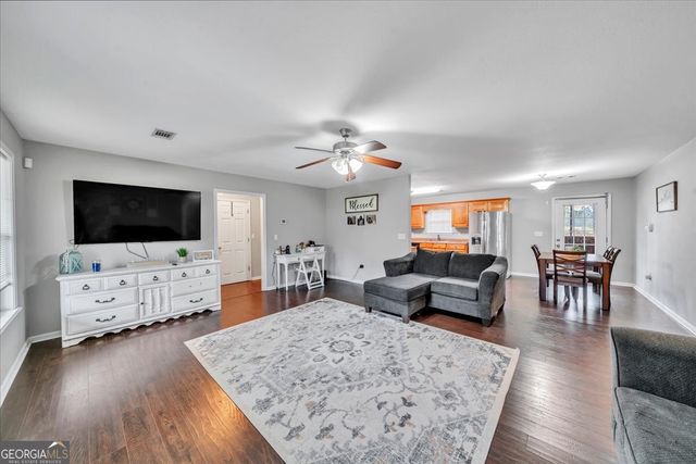 1004 Robertson Church Road, Dublin, GA 31021