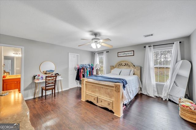 1004 Robertson Church Road, Dublin, GA 31021