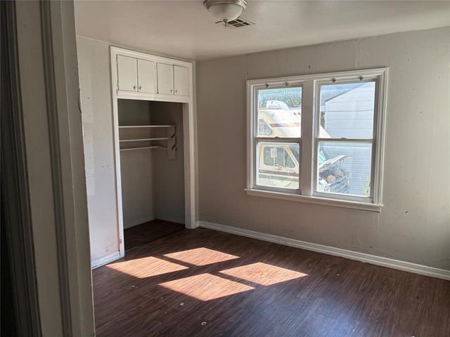 6113 NW 48th Street, Warr Acres, OK 73122