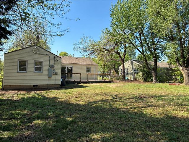 6113 NW 48th Street, Warr Acres, OK 73122