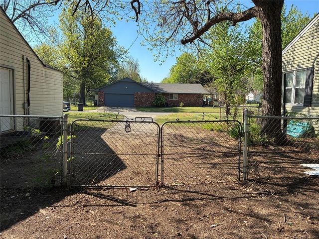 6113 NW 48th Street, Warr Acres, OK 73122