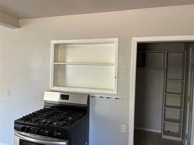 6113 NW 48th Street, Warr Acres, OK 73122