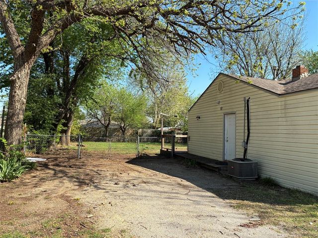 6113 NW 48th Street, Warr Acres, OK 73122