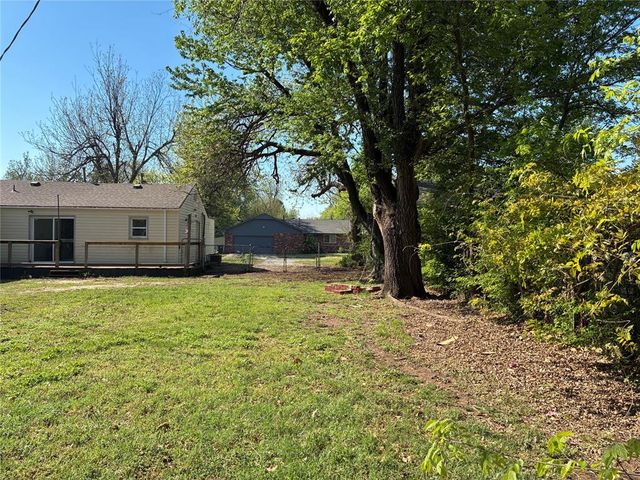 6113 NW 48th Street, Warr Acres, OK 73122