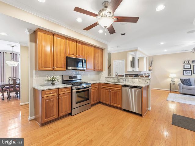 13814 CUSTIS SQ, Woodbridge, VA 22191