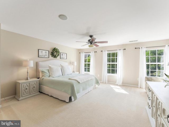 13814 CUSTIS SQ, Woodbridge, VA 22191