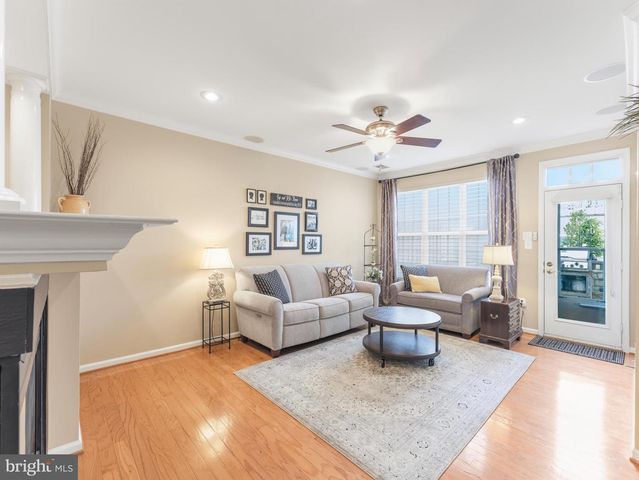 13814 CUSTIS SQ, Woodbridge, VA 22191