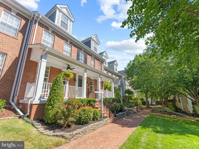 13814 CUSTIS SQ, Woodbridge, VA 22191