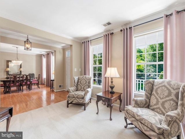 13814 CUSTIS SQ, Woodbridge, VA 22191