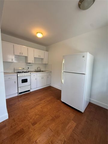 1616 Michigan Avenue 15, Miami Beach, FL 33139
