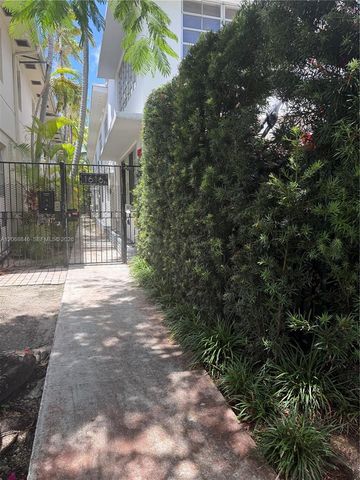 1616 Michigan Avenue 15, Miami Beach, FL 33139