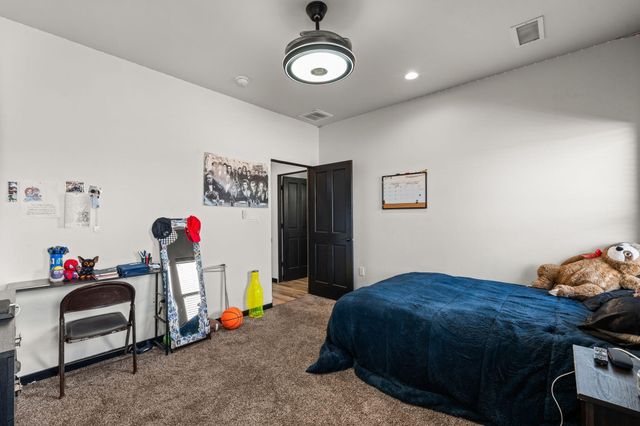 1841 17TH Avenue SE, Rio Rancho, NM 87124