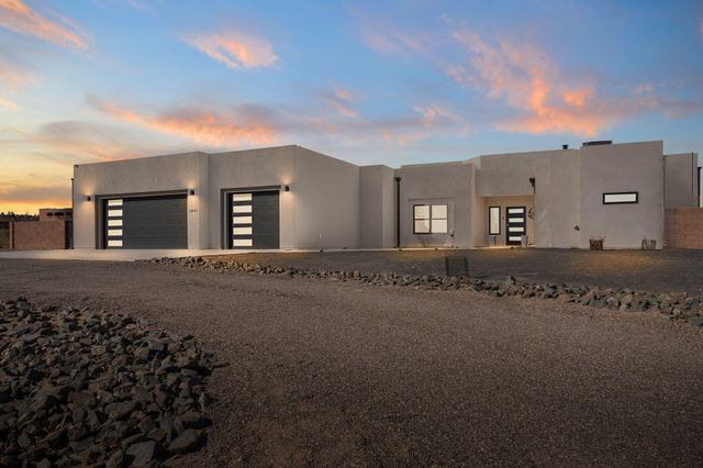 1841 17TH Avenue SE, Rio Rancho, NM 87124