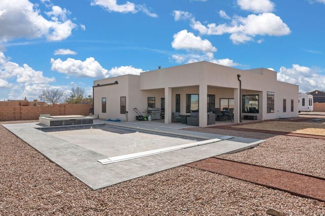 1841 17TH Avenue SE, Rio Rancho, NM 87124