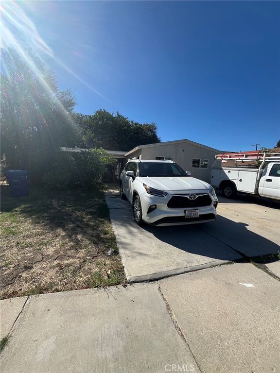 6929 Calvin, Reseda, CA 91335 — photo 2