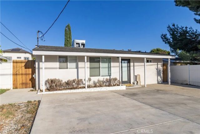 10532 Zelzah Ave, Granada Hills, CA 91344