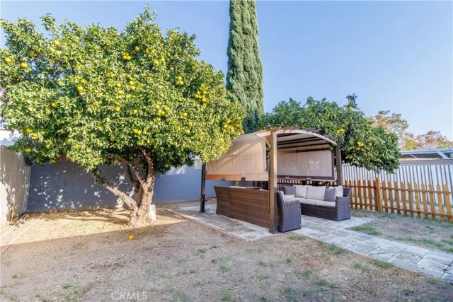 10532 Zelzah Ave, Granada Hills, CA 91344