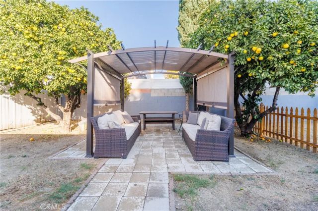 10532 Zelzah Ave, Granada Hills, CA 91344