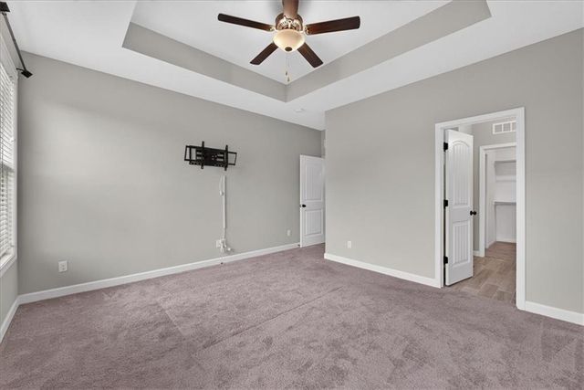 1829 NE Riley Drive, Lee's Summit, MO 64086