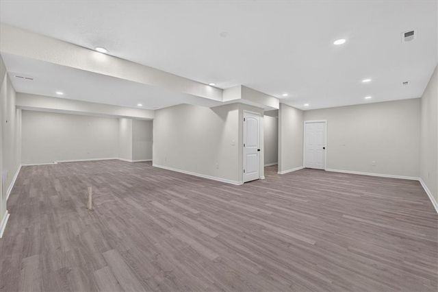 1829 NE Riley Drive, Lee's Summit, MO 64086