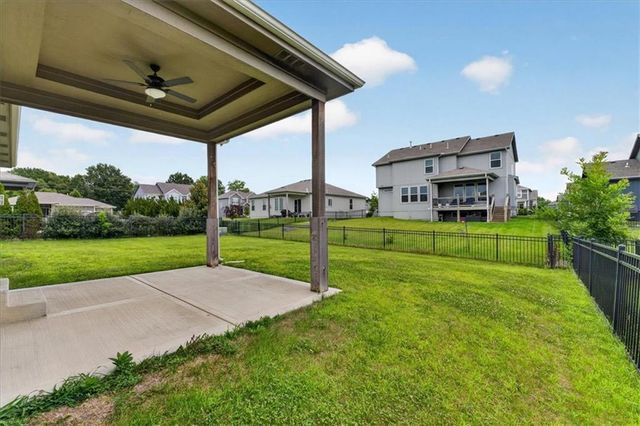 1829 NE Riley Drive, Lee's Summit, MO 64086