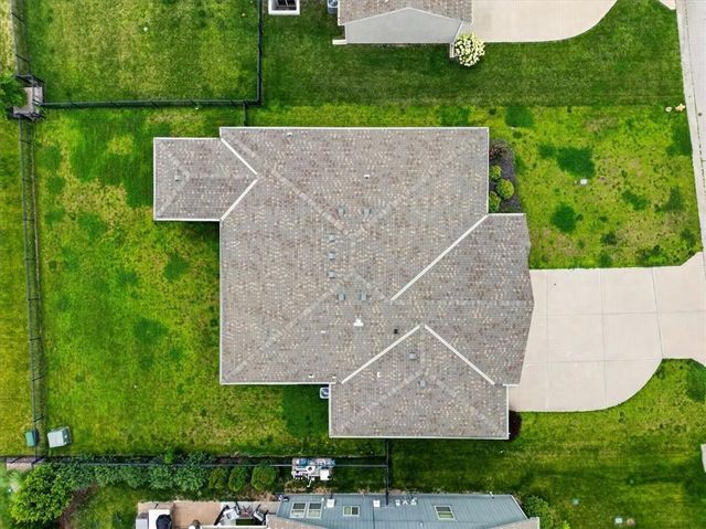 1829 NE Riley Drive, Lee's Summit, MO 64086
