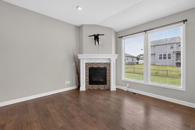 1829 NE Riley Drive, Lee's Summit, MO 64086