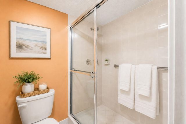 4050 N Ocean Avenue 401, Singer Island, FL 33404