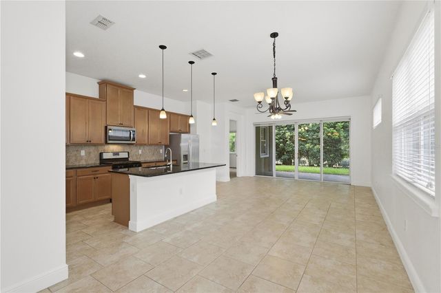2447 YELLOW BRICK ROAD, St Cloud, FL 34772