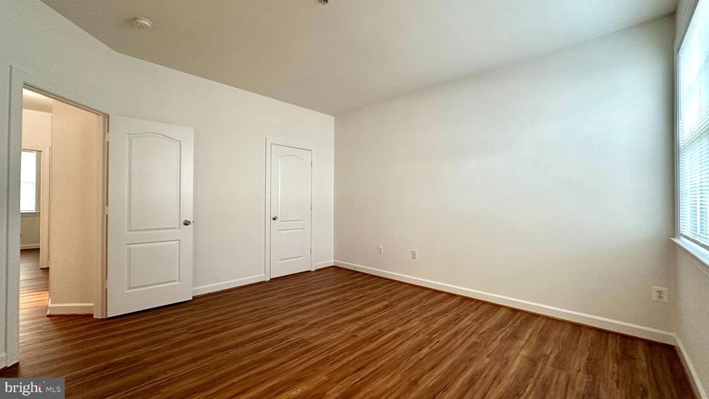 Image 15 of property listing at 14020 CASTLE RIDGE WAY #38, Silver Spring, MD 20904